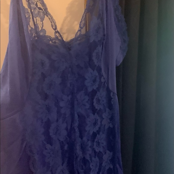 Blue long see through slip - Picture 3 of 4